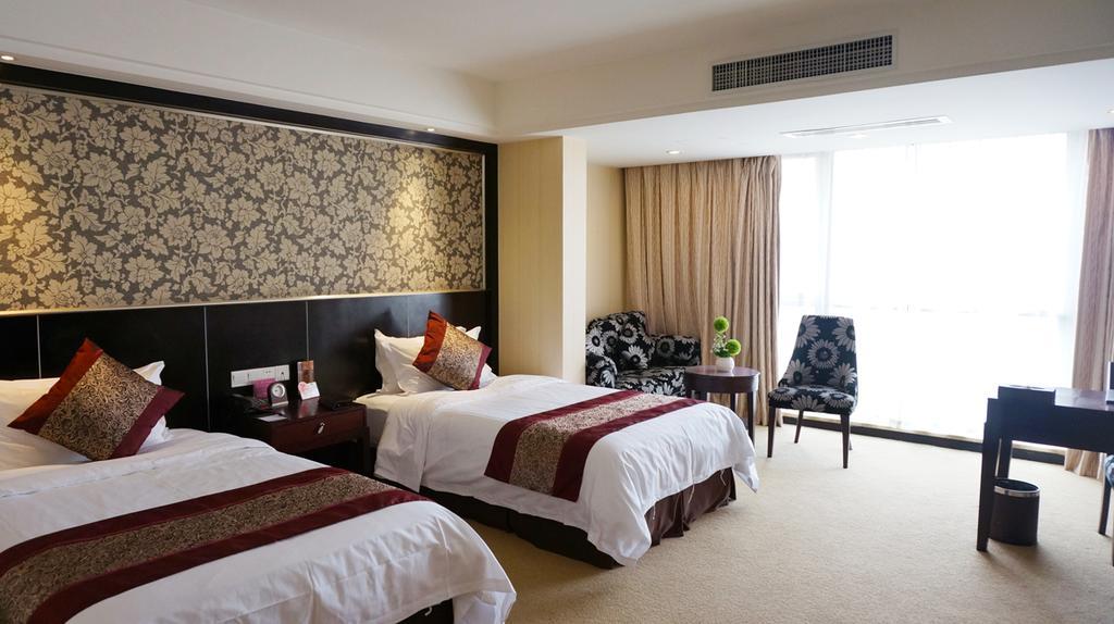 Zhaorui International Hotel Wuhan Exterior photo